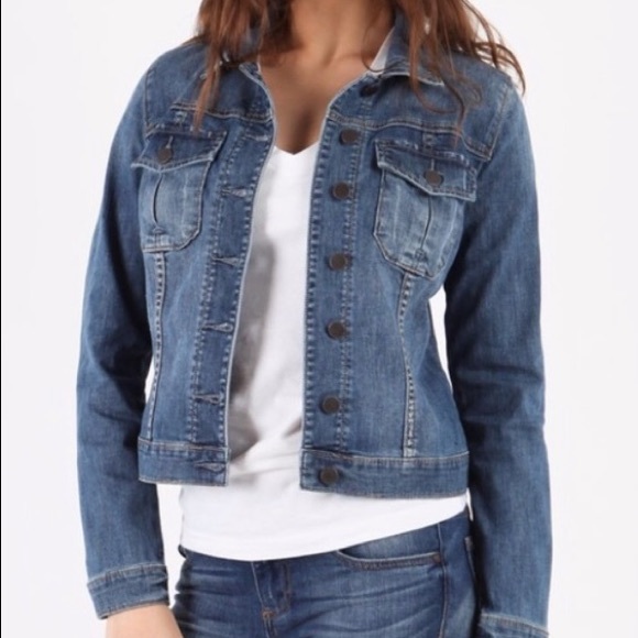 KUT from the KLOTH Amelia Denim Jacket - Picture 8 of 8